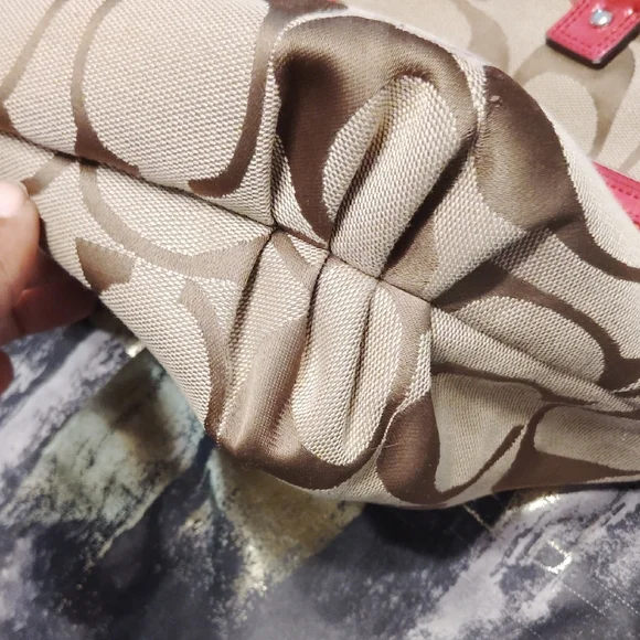 Coach Tan and Pink Shoulder Bag - Picture 7 of 17